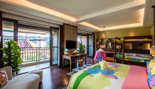 Junior Suite, Multiple Beds, Business Lounge Access (Lounge Access)