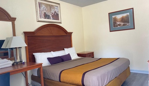 Deluxe Single Room