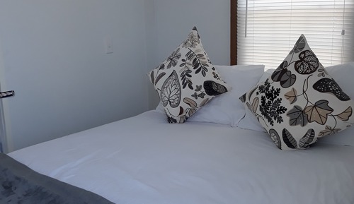 Sea Horse: Aqua Lodge, 1.5 Bedroom, Bay View