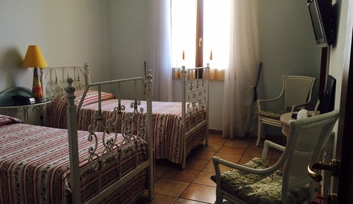 Classic Double Room