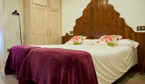 Twin Room, Private Bathroom