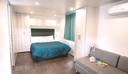 Deluxe Mobile Home