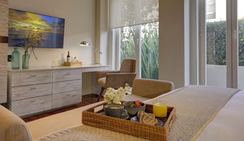 Standard Room, 1 King Bed