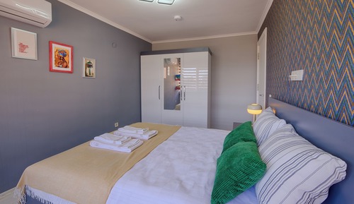 Comfort Condo, 2 Bedrooms, Kitchen, City View