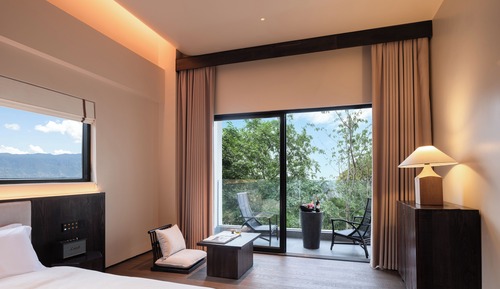 Family Villa, Hill View
