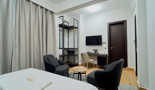 Deluxe Suite, Balcony, City View