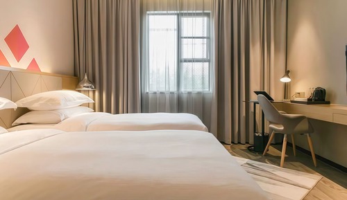 Luxury Twin Room