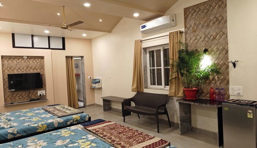 Family Double Room, Garden View