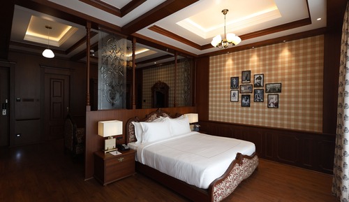 Luxury Suite, Lake View