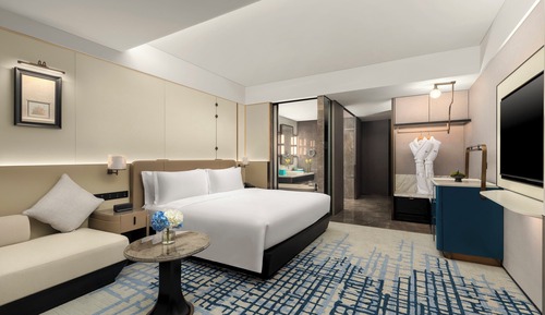 Standard Room, 1 King Bed