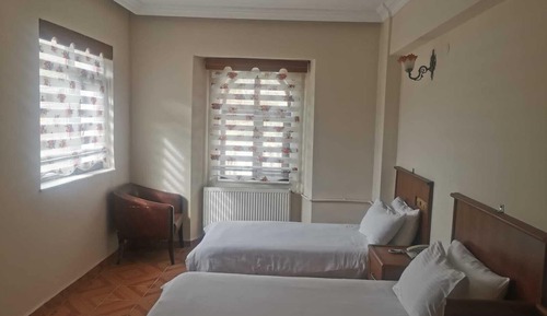 Economy Triple Room