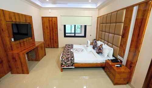 Regal Classic Room with Garden