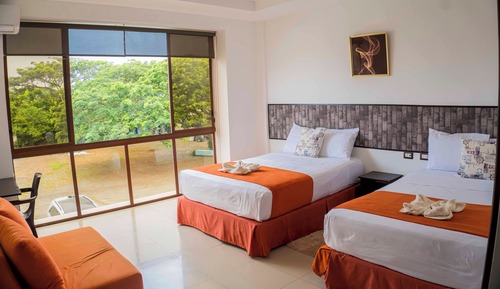 Twin Room, Mountain View