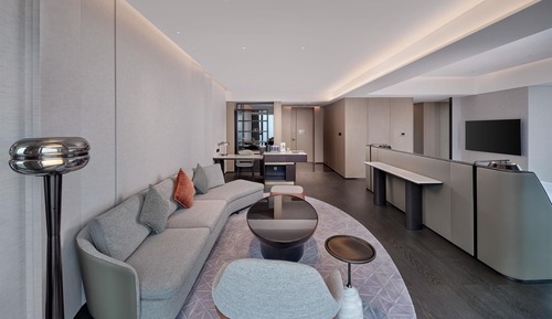 Deluxe Suite, 1 King Bed