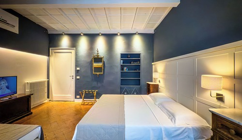 Comfort Triple Room