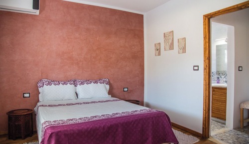 Double Room, Mountainside