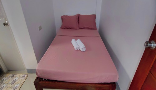 Standard Double Room, 1 Queen Bed