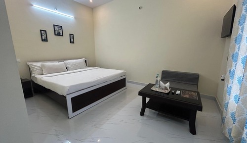 Deluxe Double Room, Balcony, Garden View
