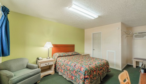 Room, 1 Queen Bed, Non Smoking