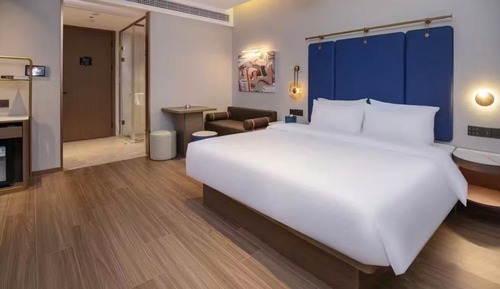 Comfort Single Room, City View