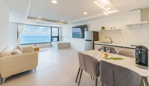 Basic Room, 2 Bedrooms (Room 501 (Full Ocean View / Spa))