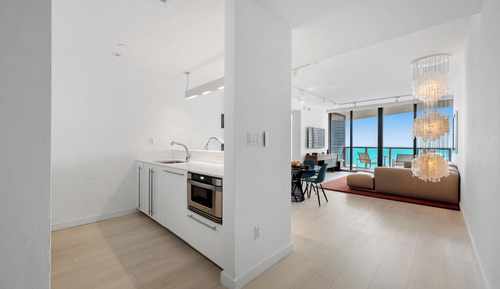 Room (W South Beach 1614)