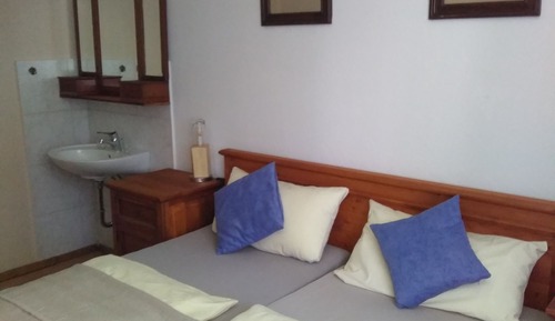 Basic Double Room, Non Smoking, Garden View