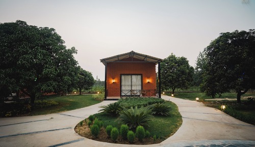 Classic Cottage, Patio, Garden View