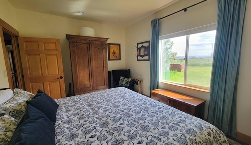Double Room, 1 King Bed, Non Smoking, Hill View