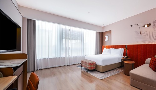 Superior Room, 1 King Bed