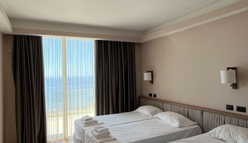 Standard Triple Room, Sea View