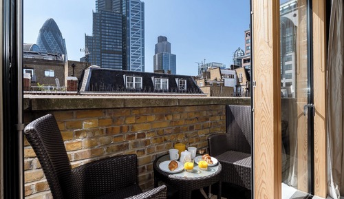 Royal Penthouse, Balcony