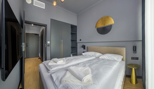 Apartment (120)