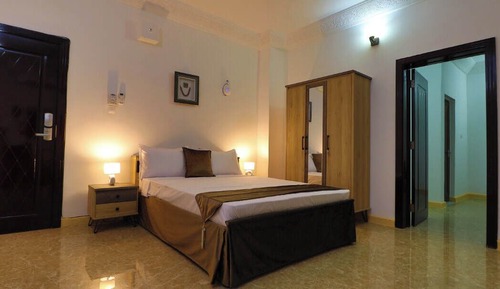 Executive Suite, 1 Queen Bed