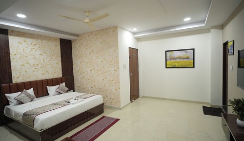 Deluxe Double Room, City View