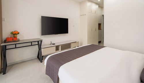 Comfortable King Room (Kitchen, Washing Machine, Refrigerator, Microwave)
