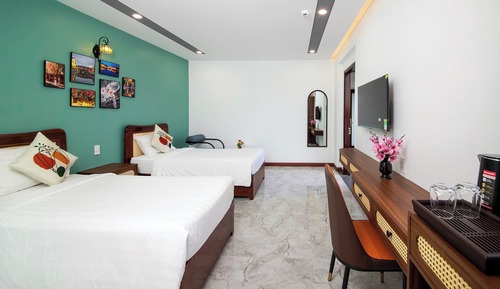 Deluxe Twin Room, Pool View
