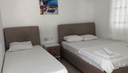 Basic Triple Room