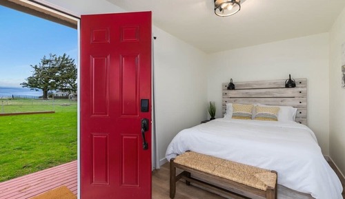 House (4 Bedrooms)