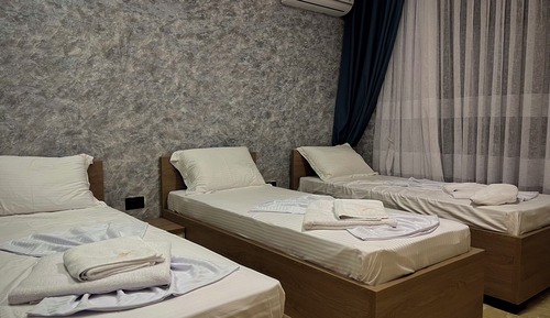 Comfort Triple Room
