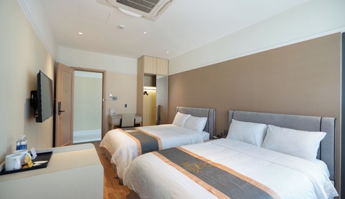 Deluxe Double Room, City View