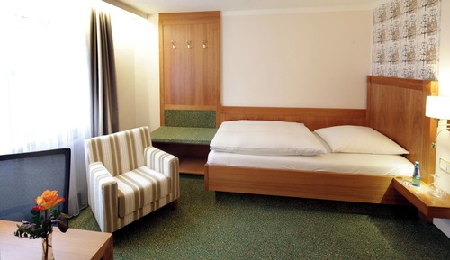 Standard Single Room, Courtyard View