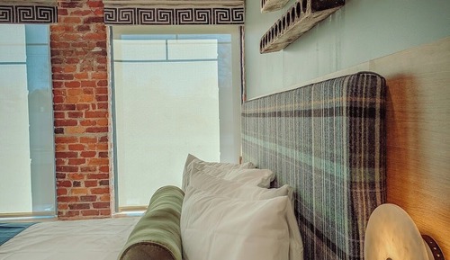 Luxury Studio Suite, 1 King Bed with Sofa bed