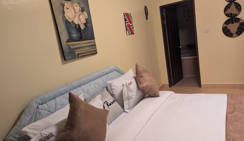 Family Apartment, Hill View