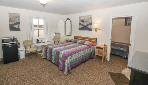 Deluxe Studio Suite