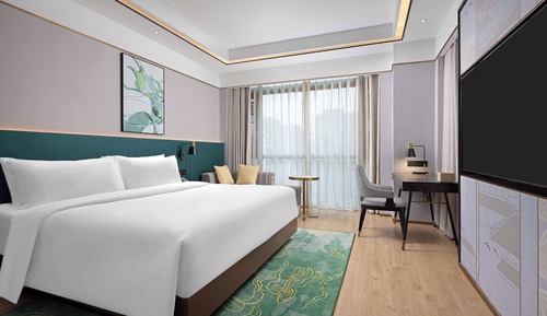 Superior Room, 1 King Bed, Bathtub