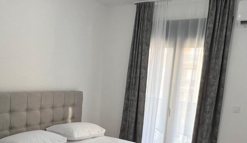 Comfort Apartment, Balcony, City View