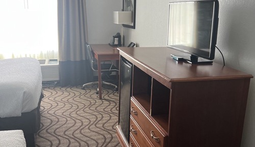 Basic Double Room, Non Smoking, Private Bathroom