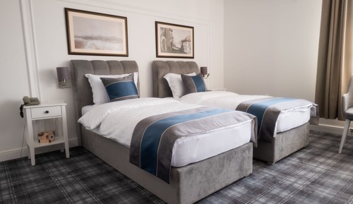Standard Twin Room, City View