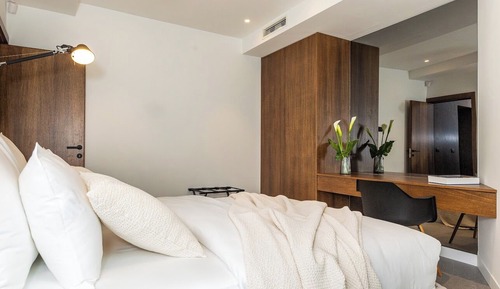 Deluxe Apartment, 2 Bedrooms, Garden View